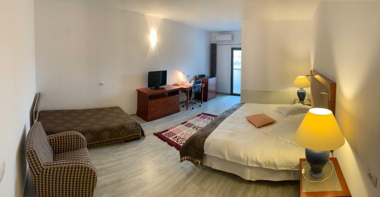 Hotel Complex Eos Valea Lupului  Esterno foto